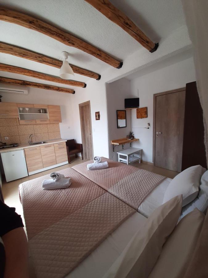 Mariza Apartments -Studios Hanioti Zewnętrze zdjęcie
