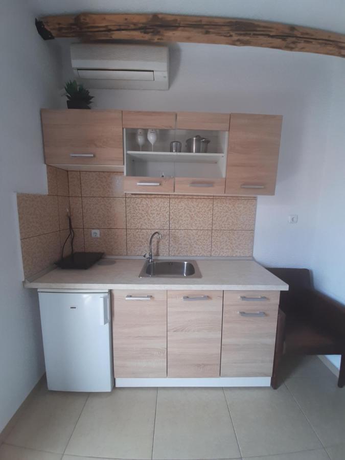 Mariza Apartments -Studios Hanioti Zewnętrze zdjęcie